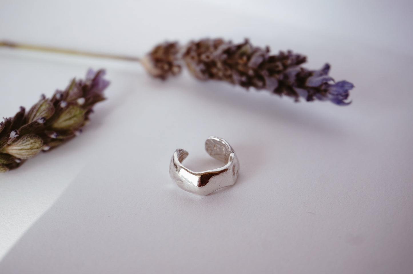 Earcuff melting M