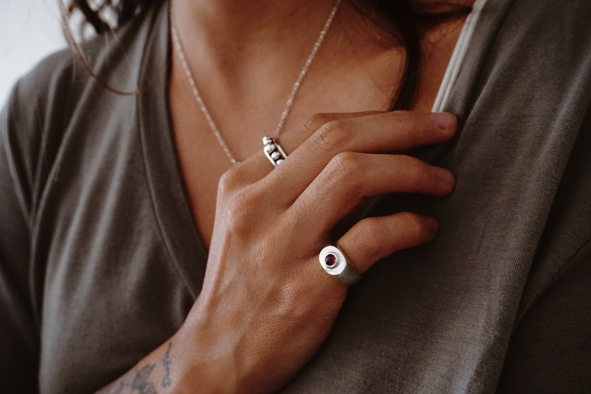 Anillo chevalier Stone