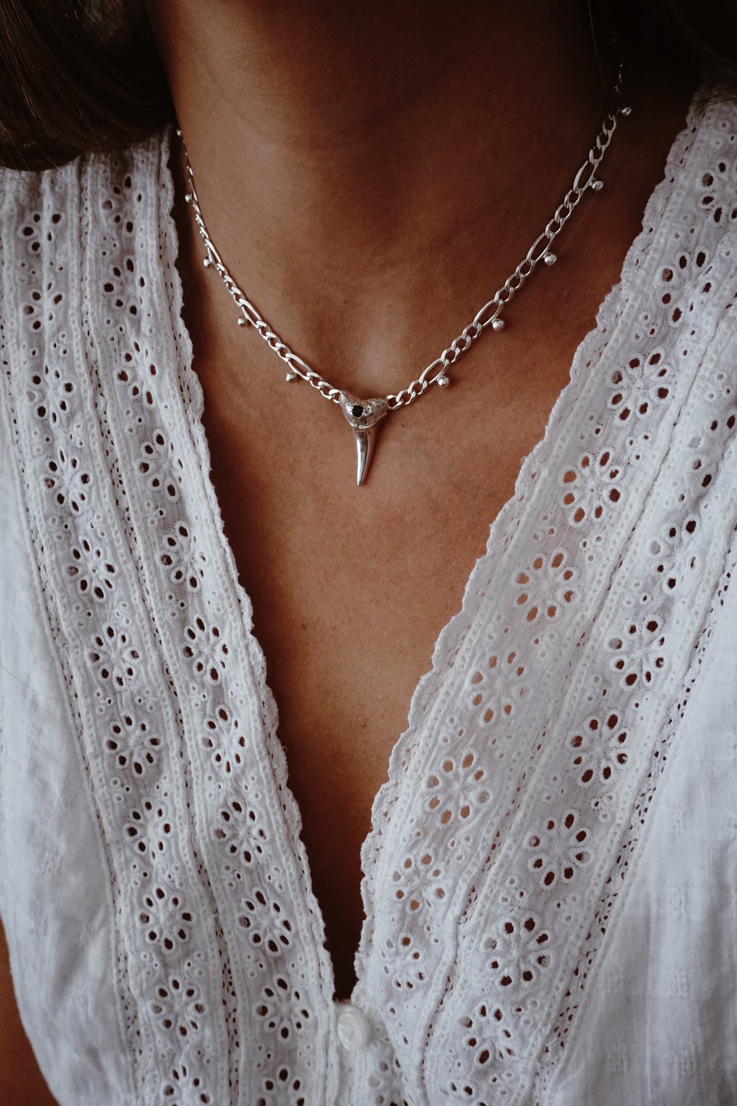 Choker colmillo