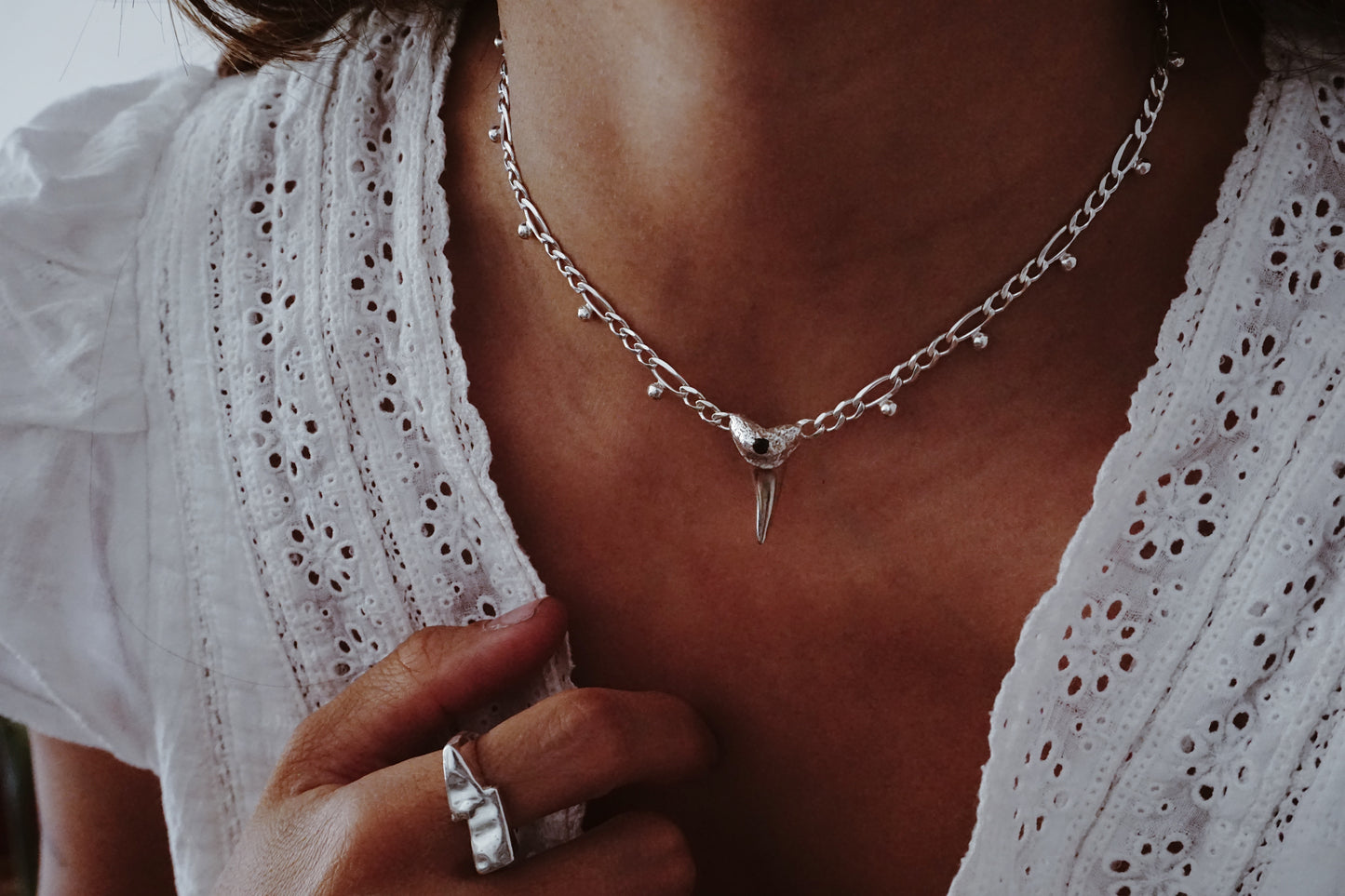 Choker colmillo