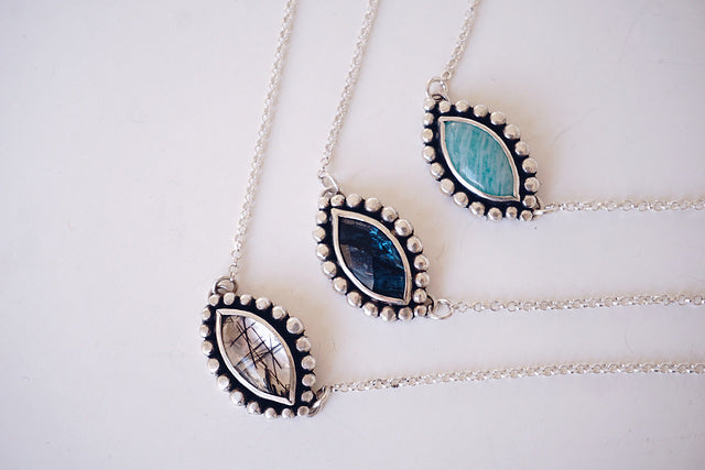 Colgante Eye cianita musgo